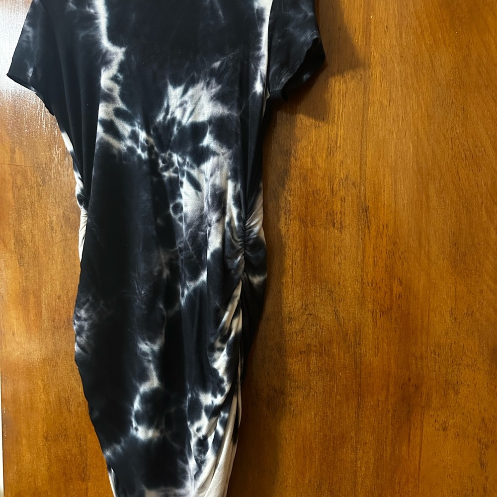 Black and White Tie-Dye Midi Dress - Picture 3 of 5
